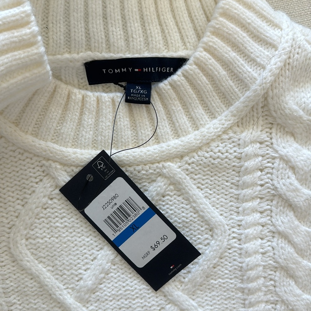 *BRAND NEW* TOMMY HILFIGER Cable Knit Sweater - Picture 3 of 4